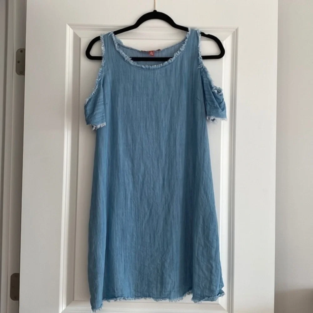 denim cold shoulder dress Ornatold - Long-Sleeve Cold Shoulder Denim Dress